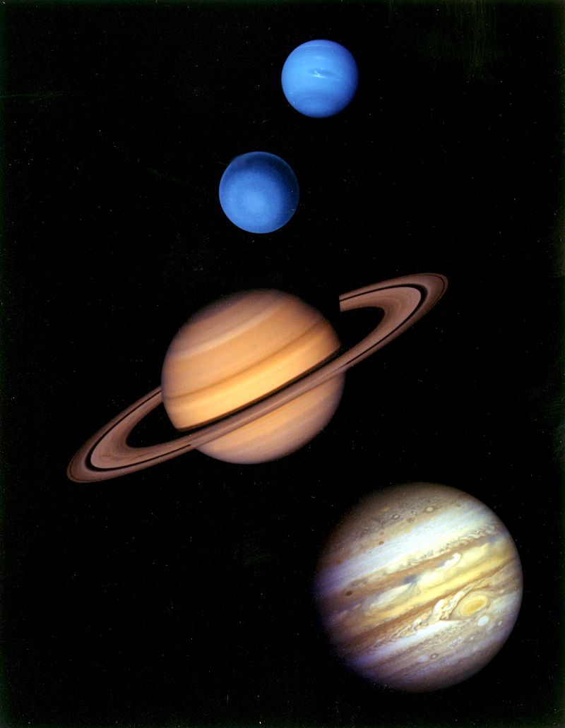 Gas_giants_in_the_solar_system